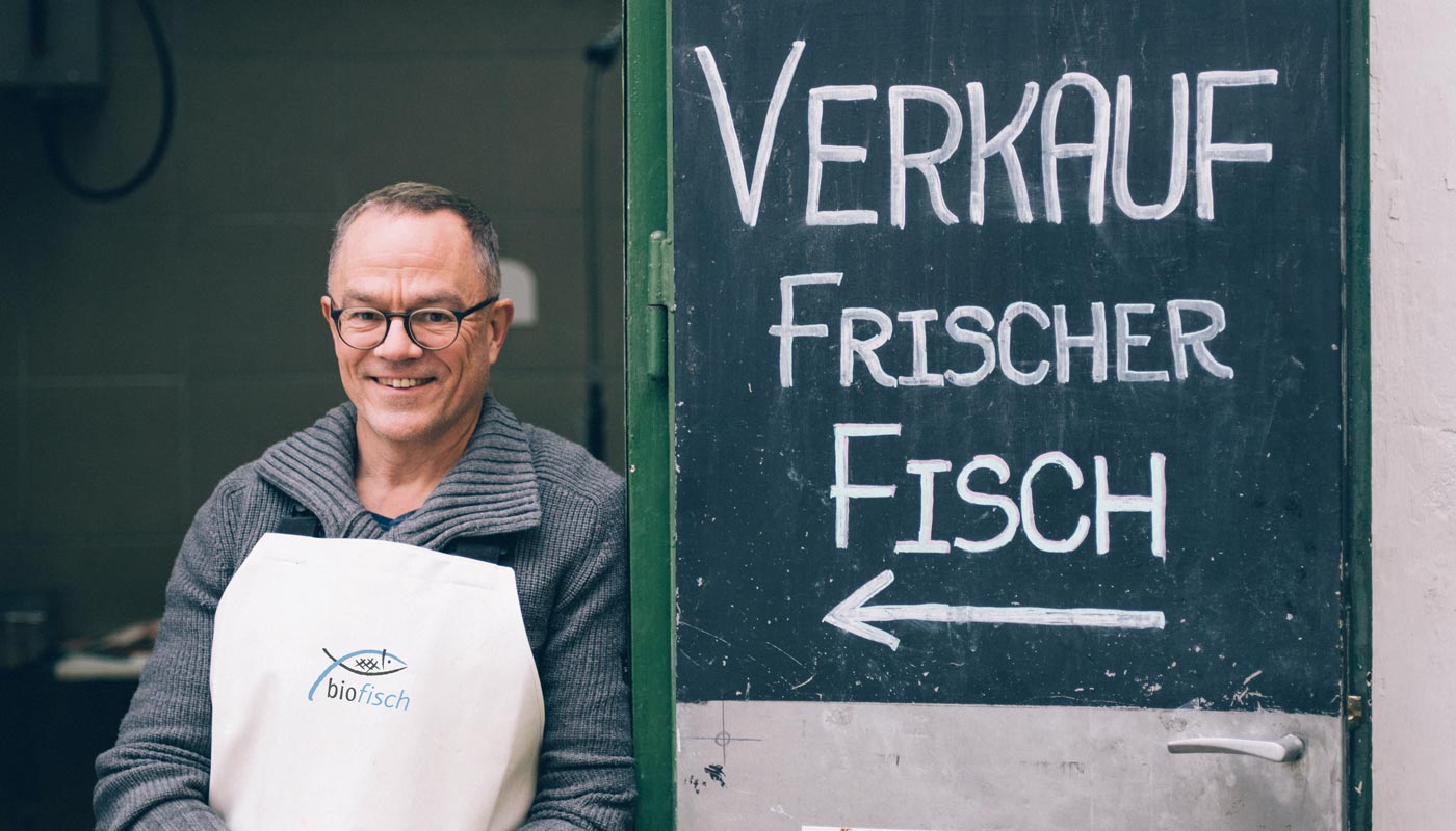Marc Mößmer verkauft frischen Biofisch